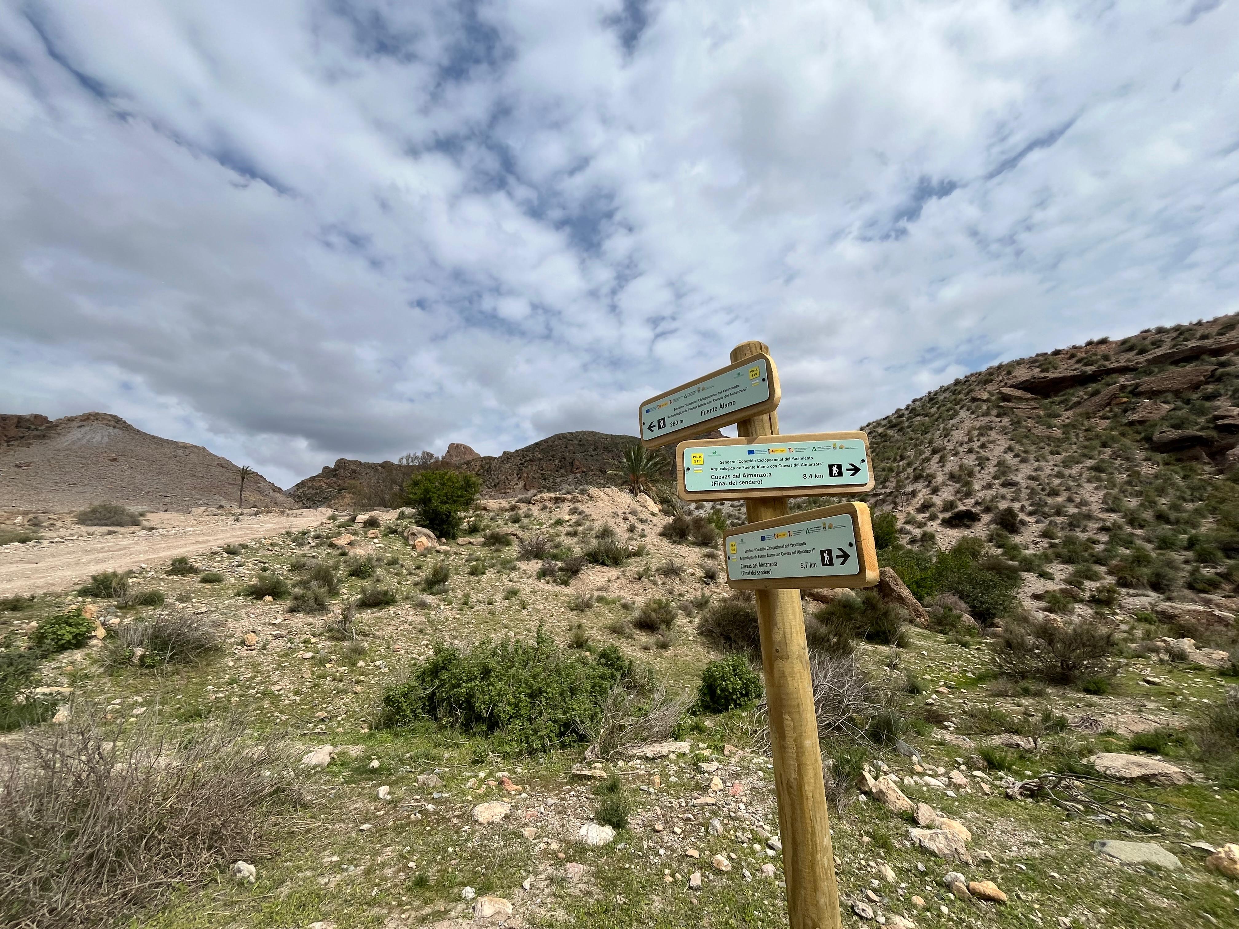 Obras de adecuación del nuevo sendero de acceso al yacimiento de Fuente Álamo