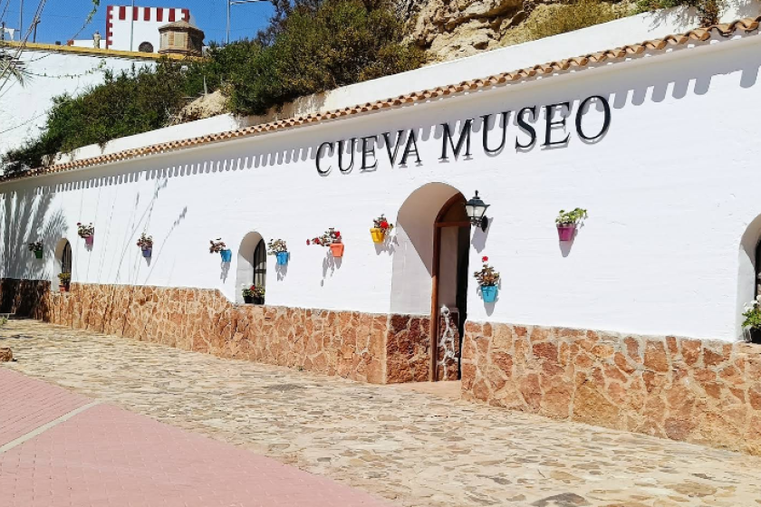 Cueva Museo