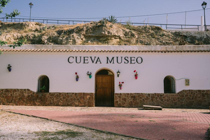 cueva museo