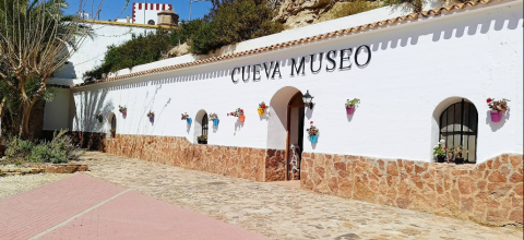 Cueva Museo
