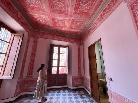La emblemática ‘Sala Rosa’ del Palacete Torcuato Soler Bolea recupera su esplendor.